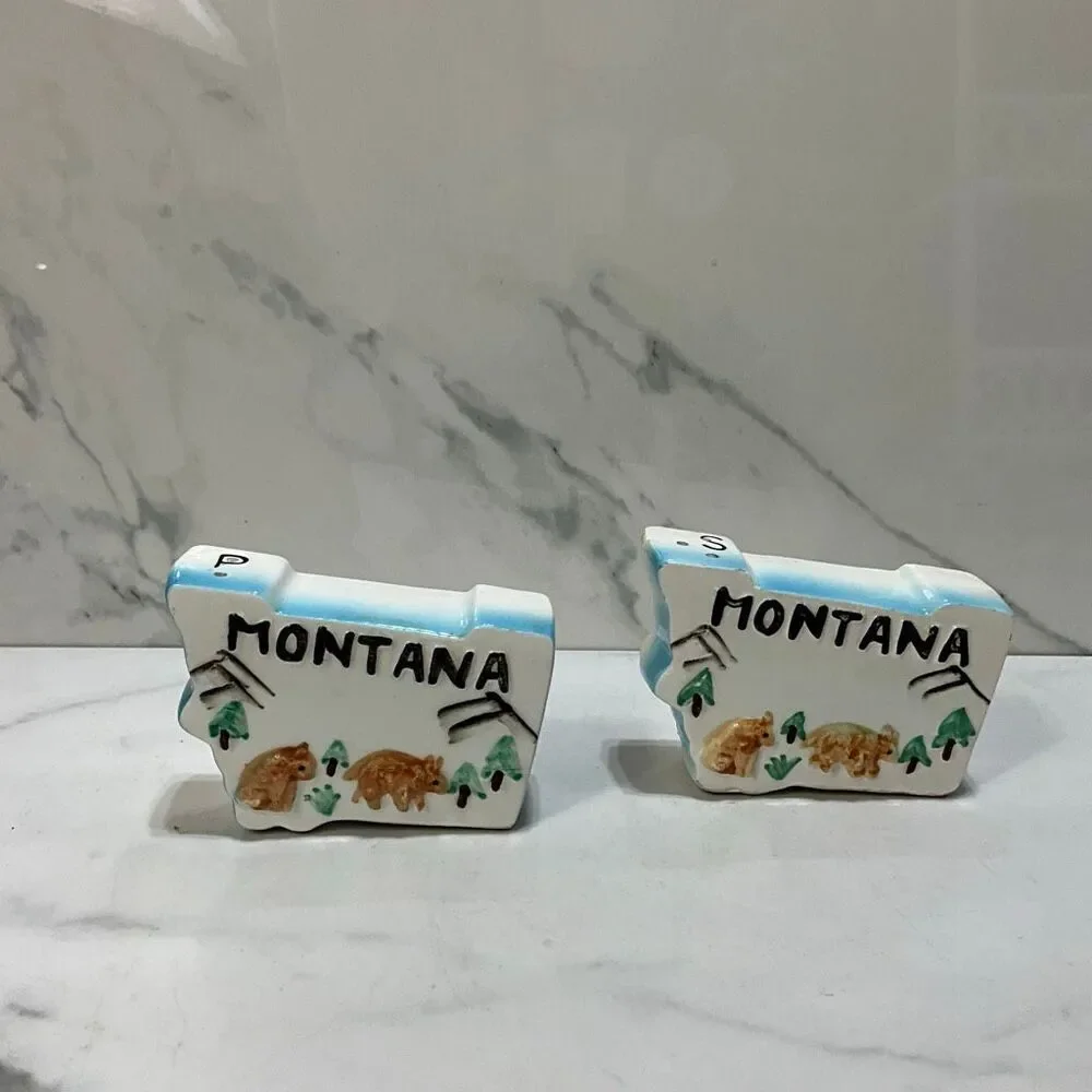 VINTAGE MONTANA Souvenir Salt And Pepper Shakers